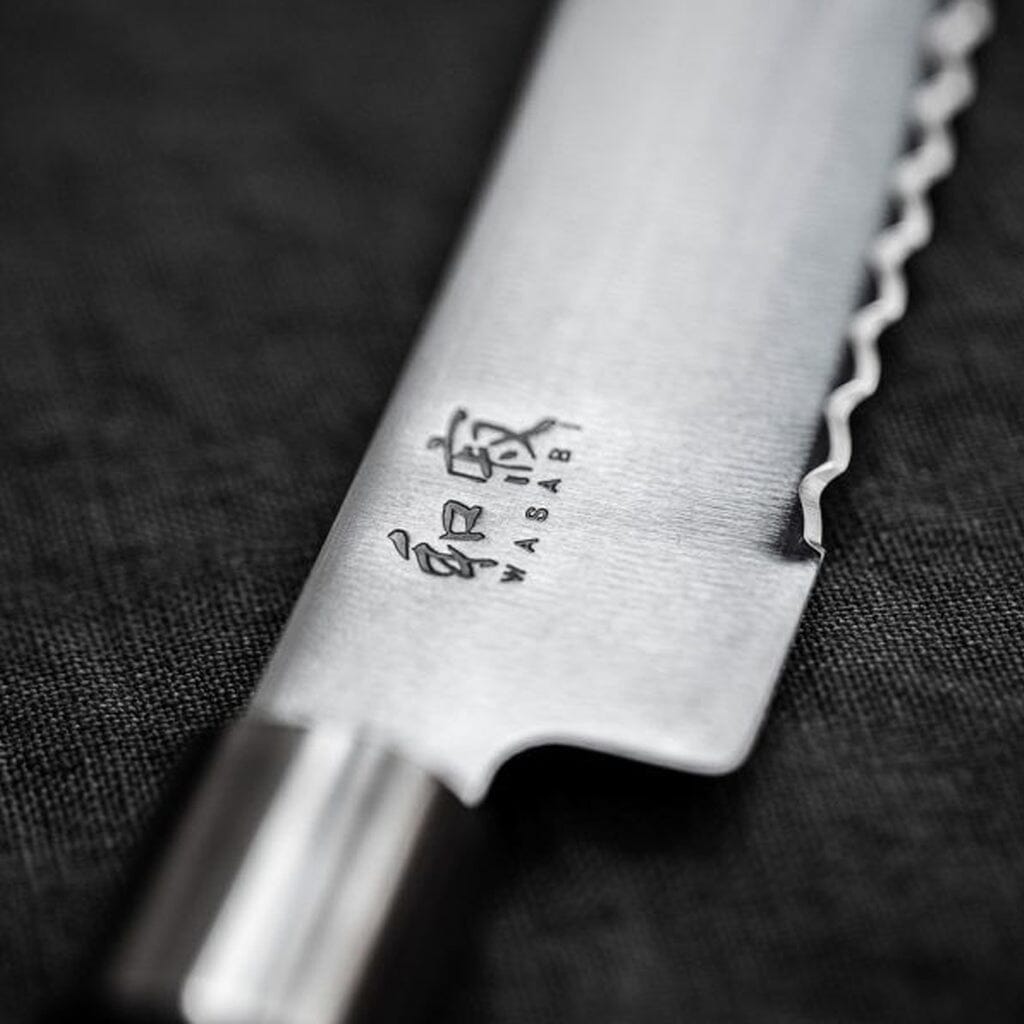 Kai Shun - Cuchillo de pan negro para wasabi de 9'' 23,0 cm Cuchillo de pan Kai Shun