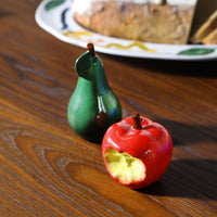 &Klevering - Salero y Pimienta - Haines - Juego de salero y pimentero de manzana y pera &Klevering