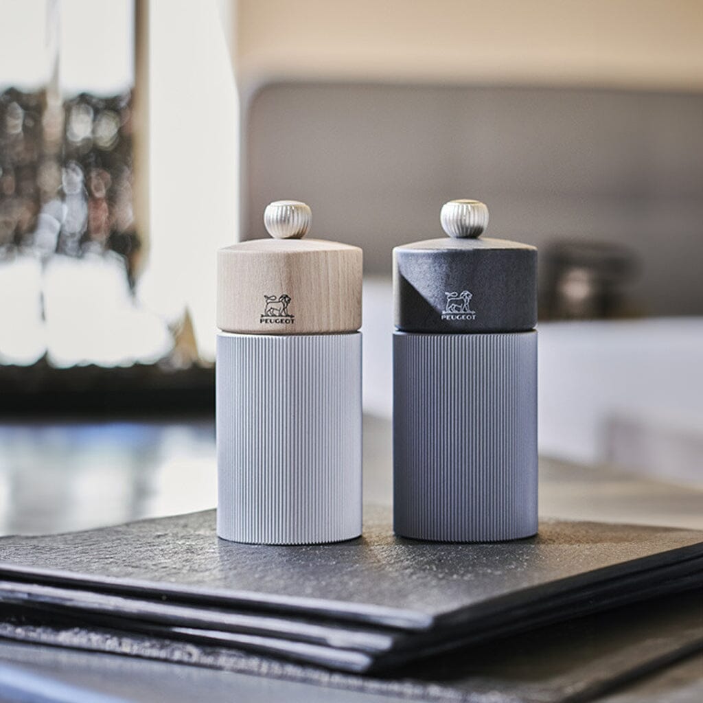 Peugeot - Línea Molinillo de pimienta aluminio natural 12cm Molinillo de pimienta Peugeot