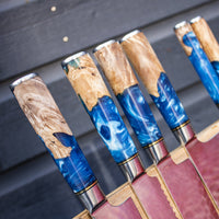 Juego de 6 cuchillos de Damasco de zafiro epoxi con soporte de acacia de doble cara Shinrai Japón