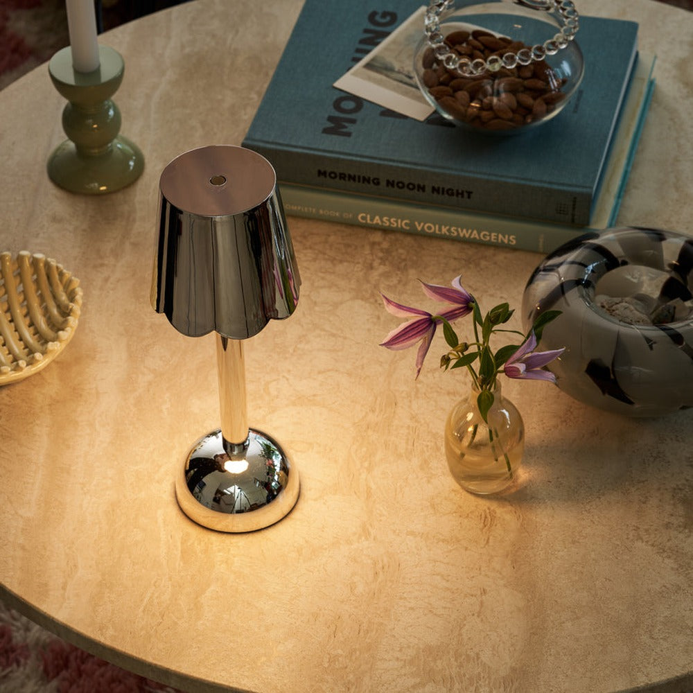 Lámpara de mesa LED Addison Ross Scallop - Cromada - 28 cm