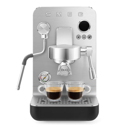 Smeg - Cafetera Espresso Negra Mate