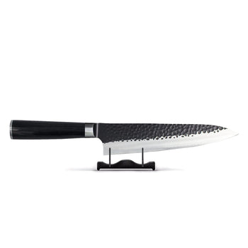 Cuchillo de chef de acero inoxidable martillado negro de 20 cm, marca Shinrai.