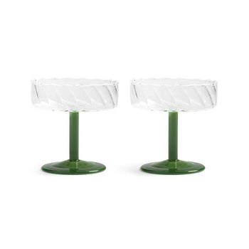 &amp;Klevering - Coupe twirl verde oscuro Juego de 2 copas de cóctel &amp;Klevering