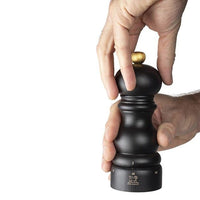 Peugeot - Molinillo de sal Paris u'Select de madera de haya y chocolate, 15 cm