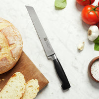 Zwilling - Cuchillo de pan de 4 estrellas 200 mm Cuchillo de pan Zwilling